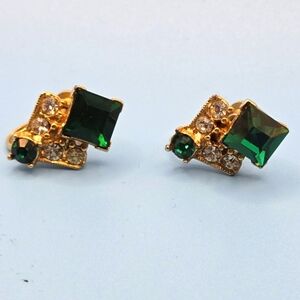 Elegant Green and Gold Earrings Clip-ons